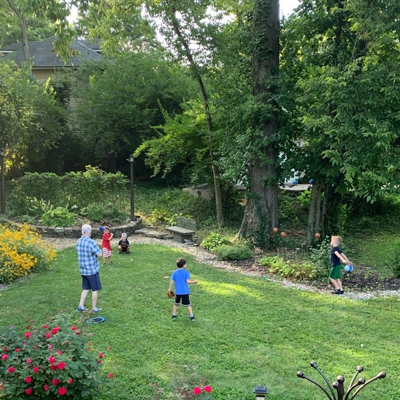 Meet your Posher, Britten - Picture 1 of 1